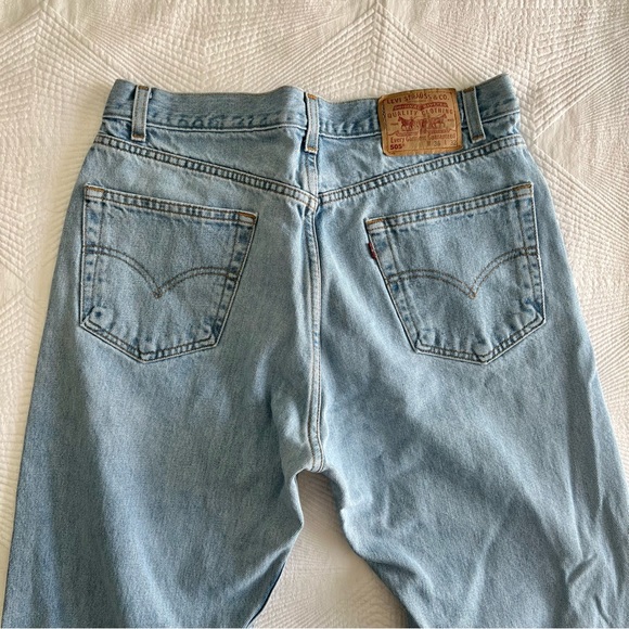 VINTAGE 90’s 505 Light Wash Levi’s Jeans - Picture 7 of 12